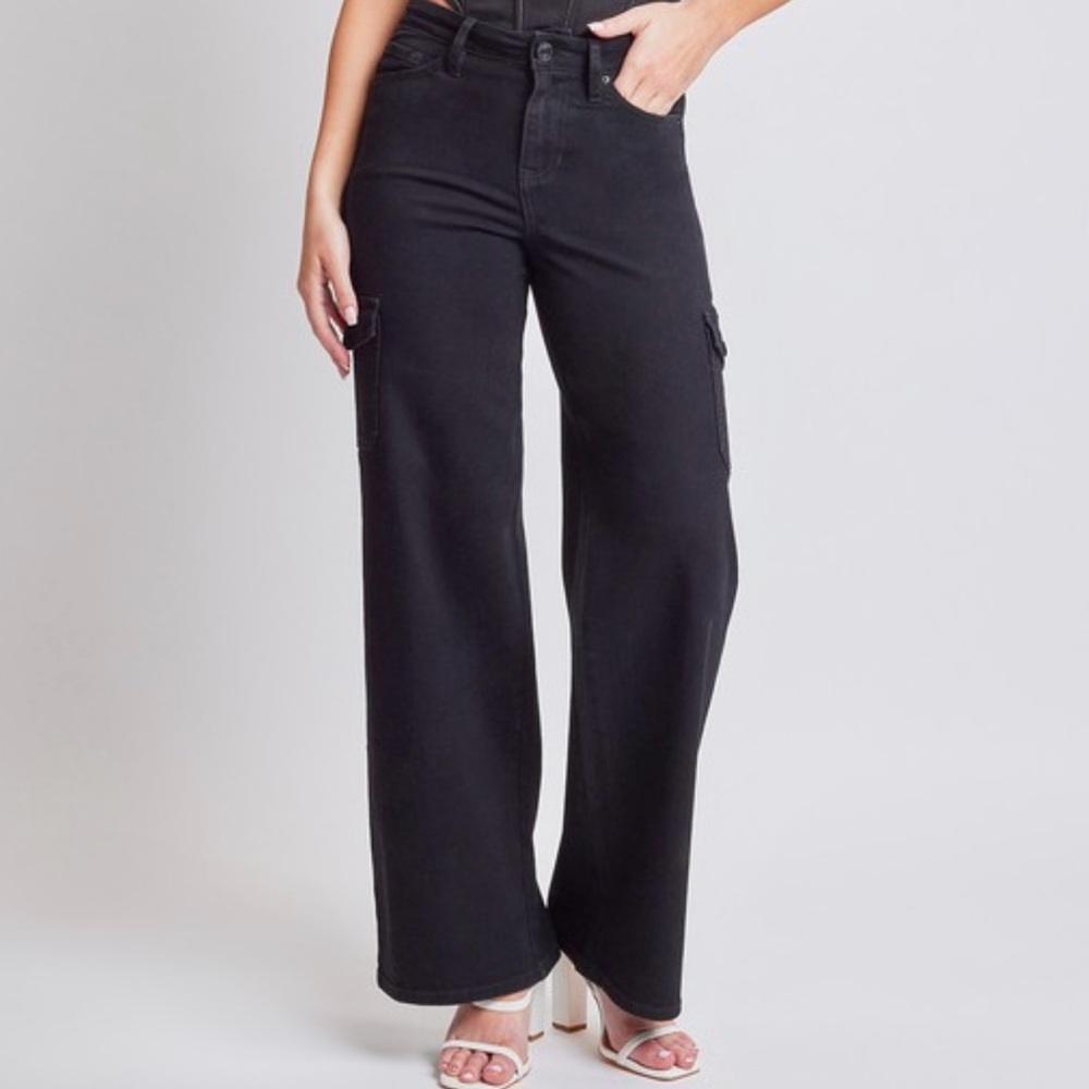 Women's Black Wide-Leg Jeans